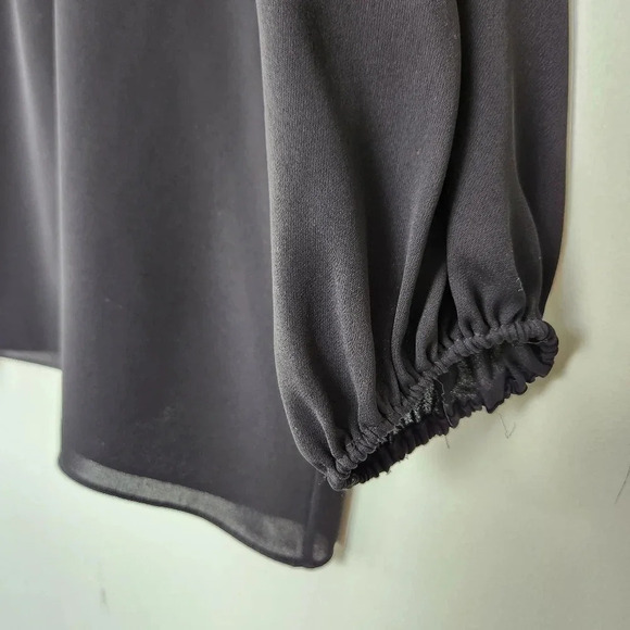 Theory 100% Silk Gathered Slit Neck Black Tie Front Blouse Size Small - Picture 7 of 10